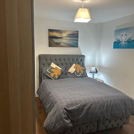 Beautiful Hoe Street Dream Ground Floor One Bedroom Apartment Лондон Екстериор снимка